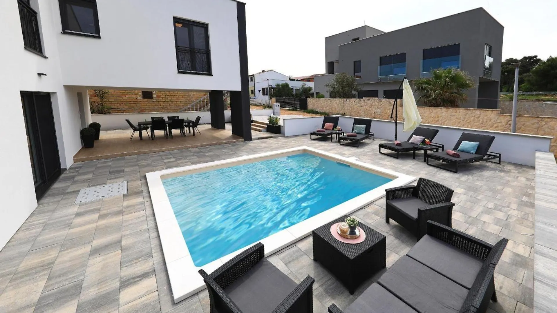 Villa Vila Beny Vir